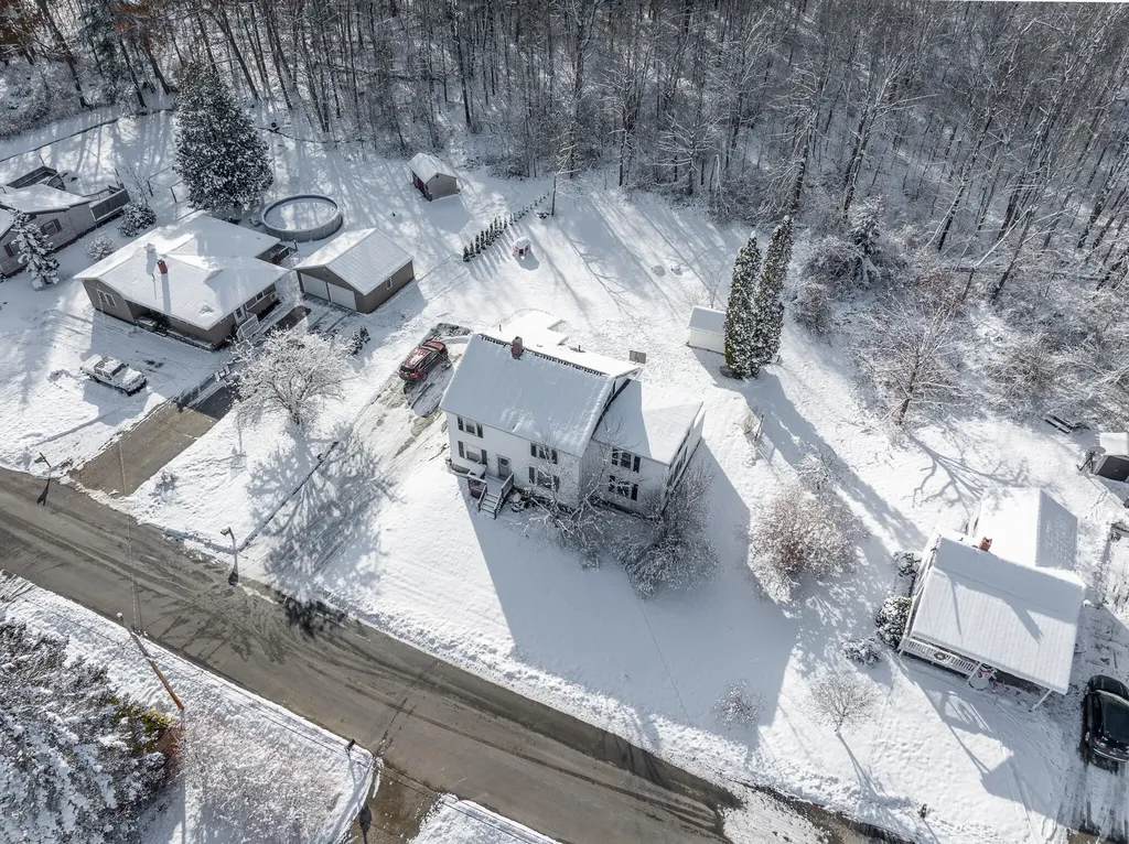 31 Patterson Street Hampden ME 04444