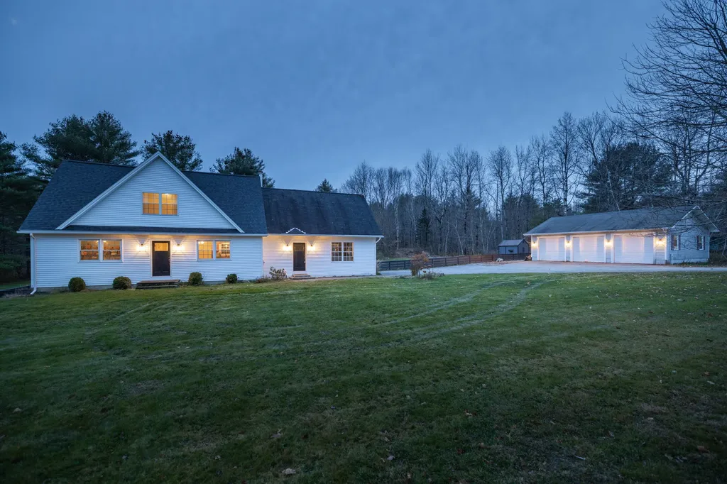 61 King Road Lisbon ME 04250