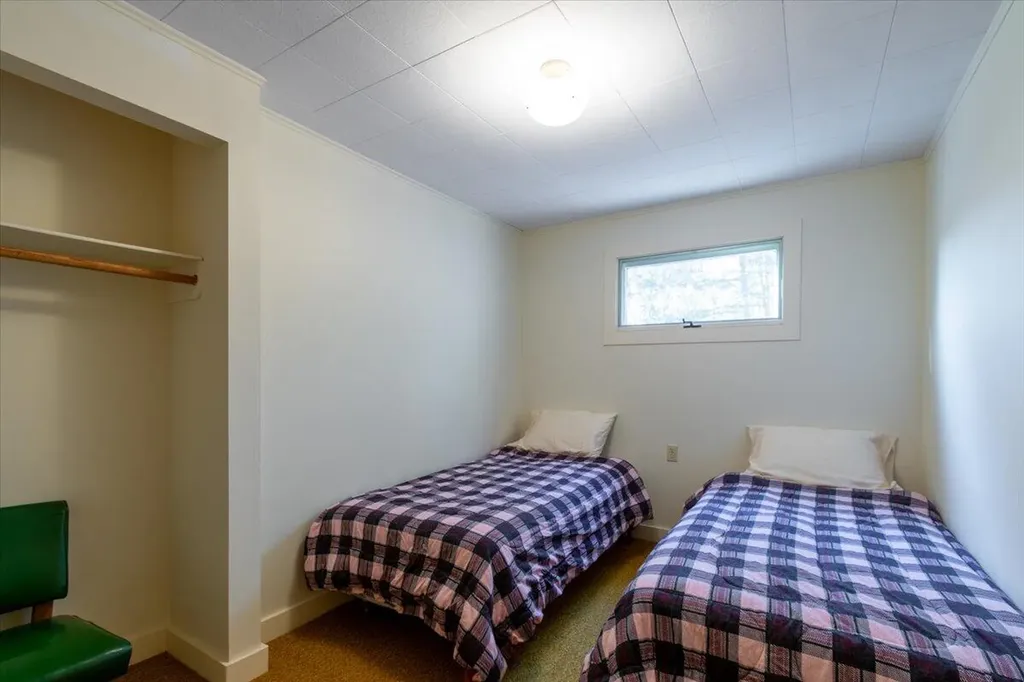 415 Molyneaux Road Camden ME 04843