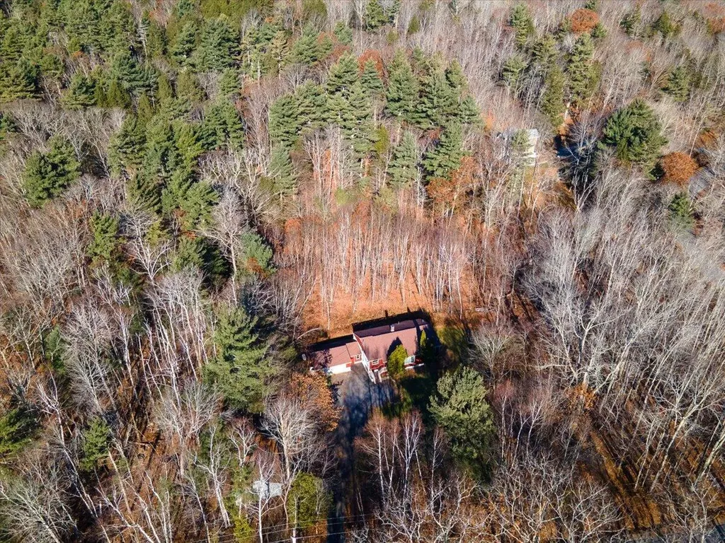 415 Molyneaux Road Camden ME 04843