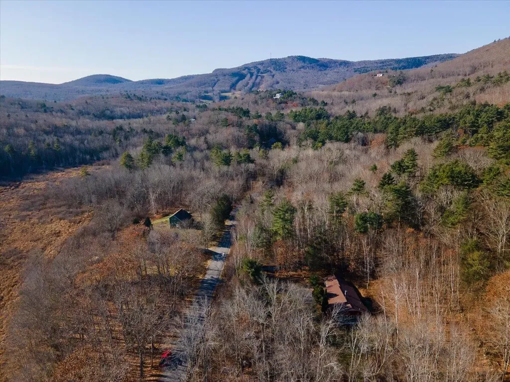 415 Molyneaux Road Camden ME 04843