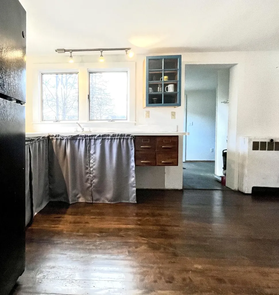 8 Key Street Eastport ME 04631