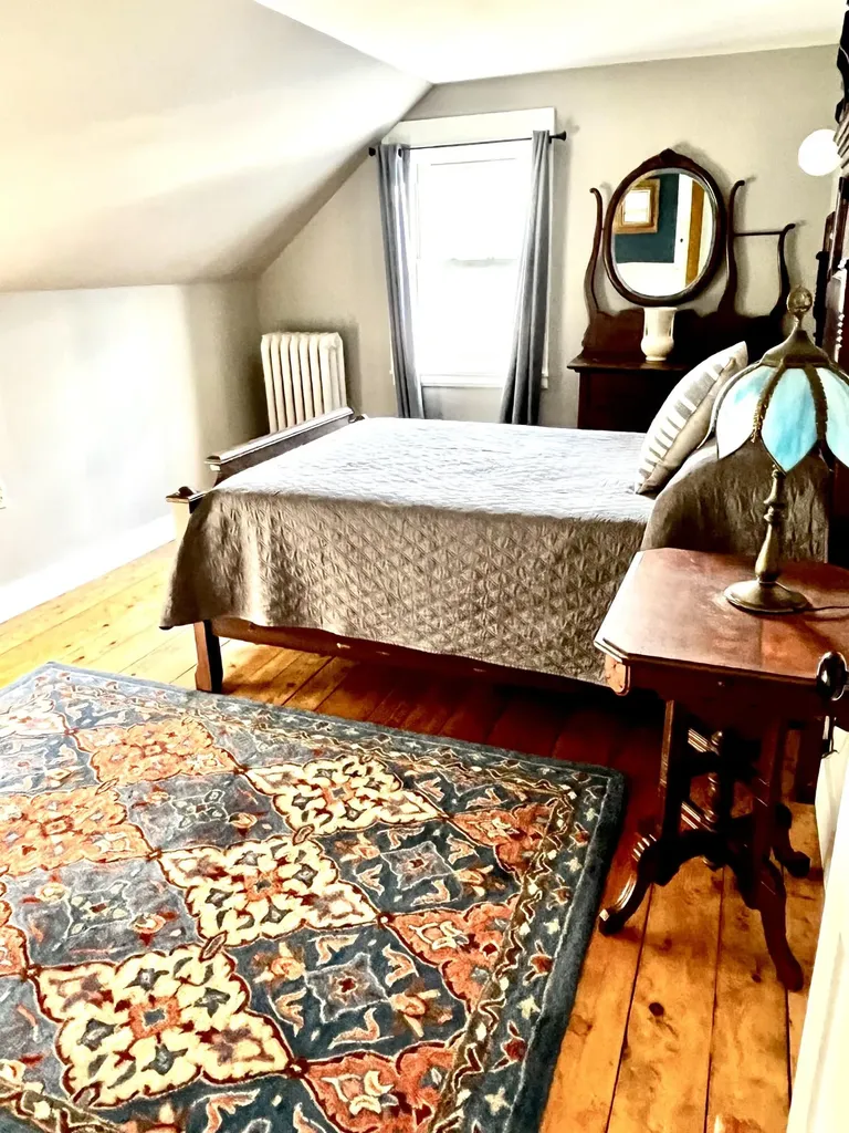 8 Key Street Eastport ME 04631