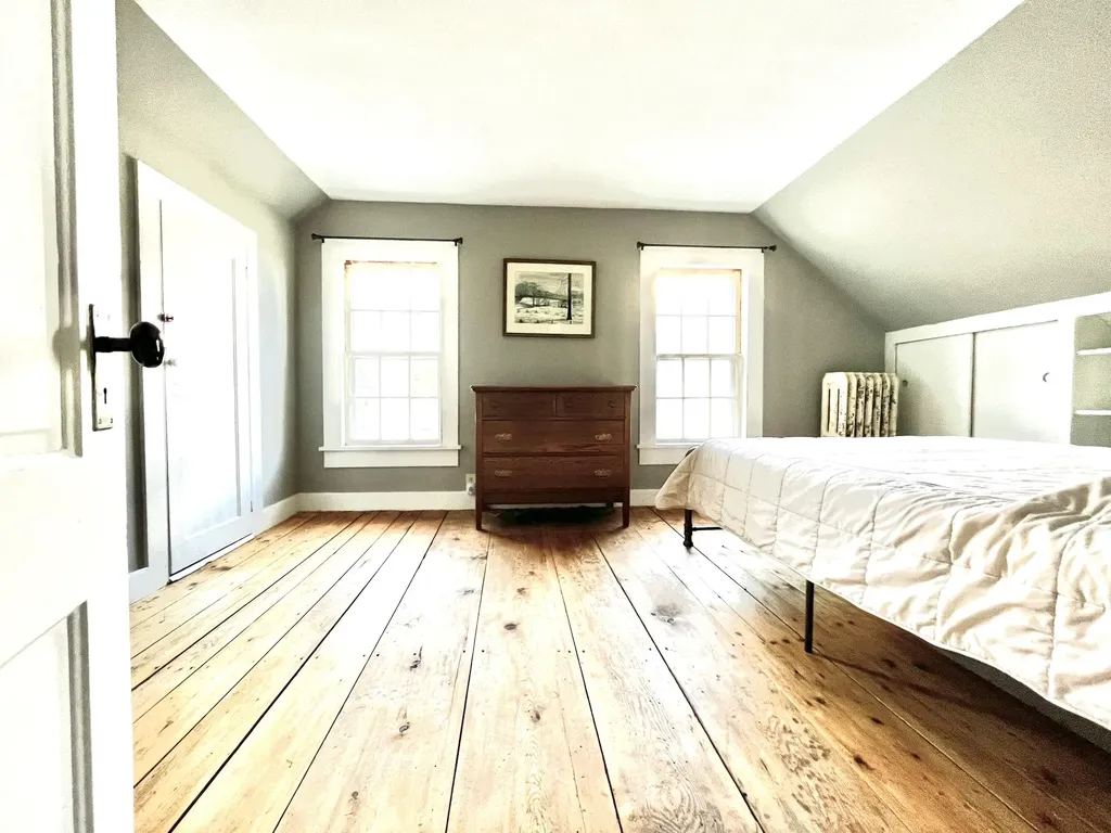 8 Key Street Eastport ME 04631
