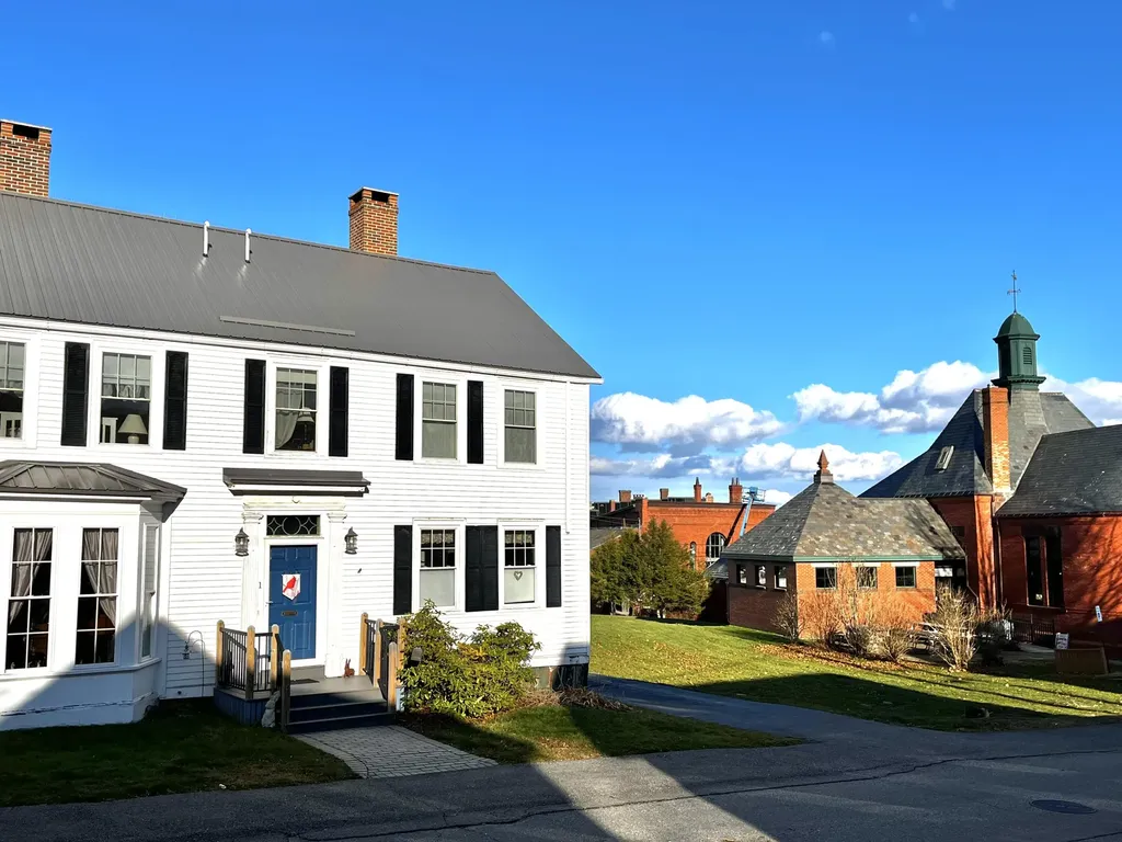 8 Key Street Eastport ME 04631