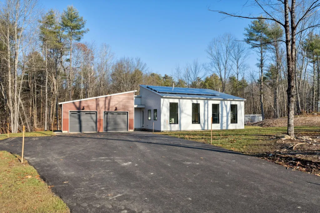 38 Mattie Lane Durham ME 04222