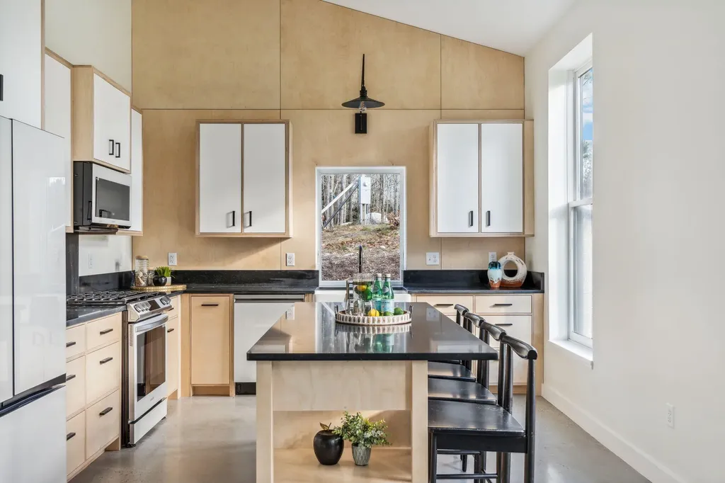 38 Mattie Lane Durham ME 04222