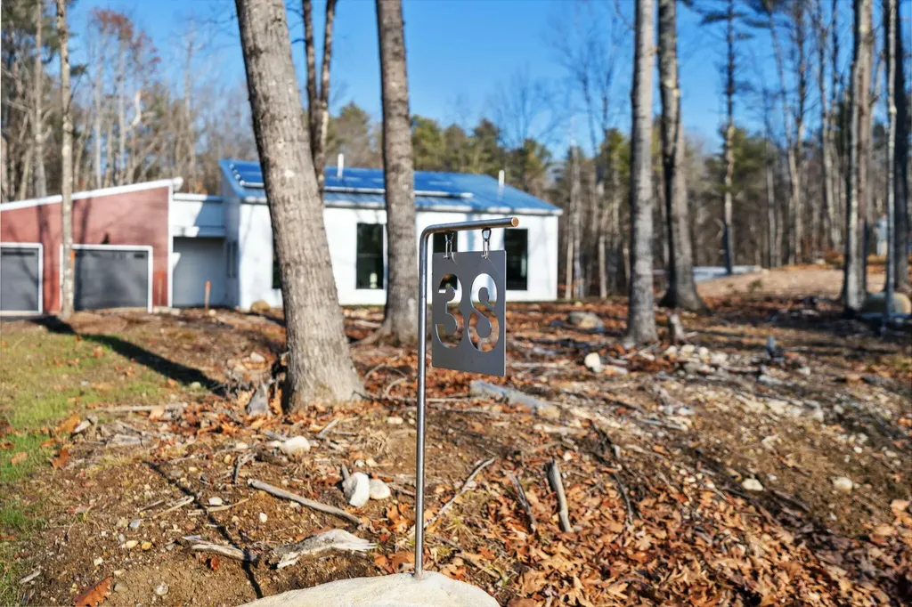 38 Mattie Lane Durham ME 04222