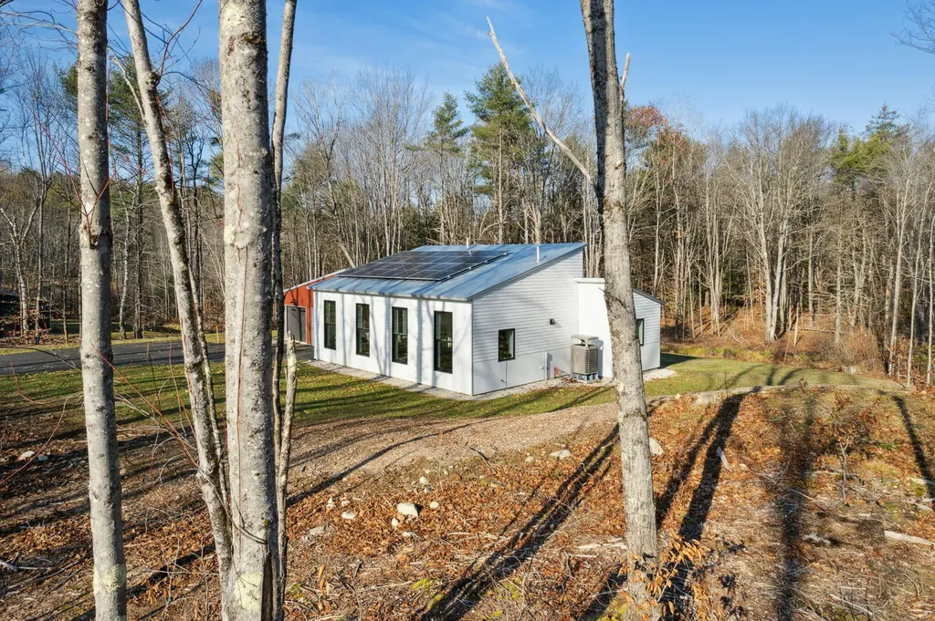 38 Mattie Lane Durham ME 04222