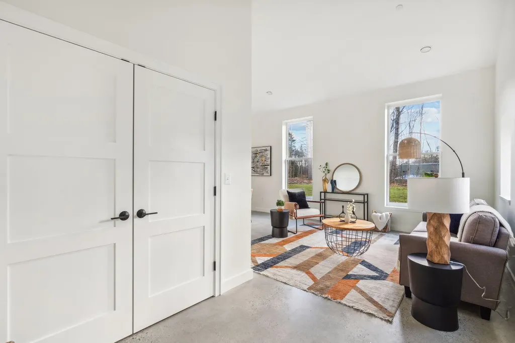 38 Mattie Lane Durham ME 04222