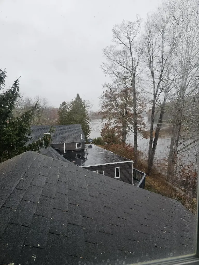 498 River Road Dresden ME 04342