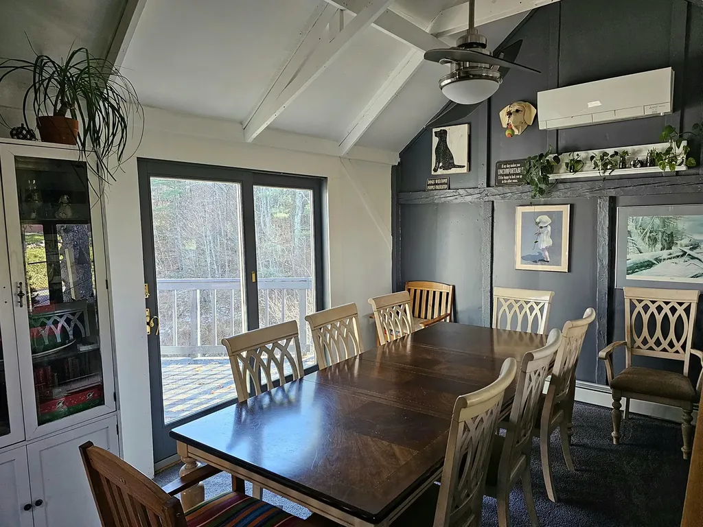498 River Road Dresden ME 04342