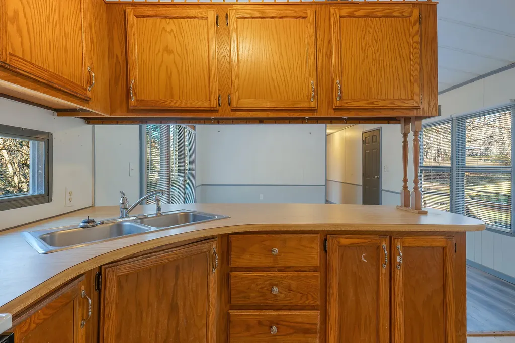 15 Brown Road Wiscasset ME 04578