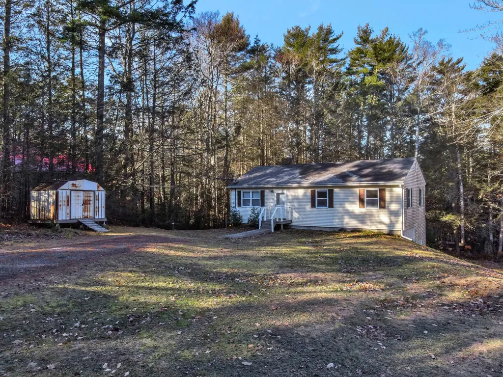 151 Sabino Road West Bath ME 04530