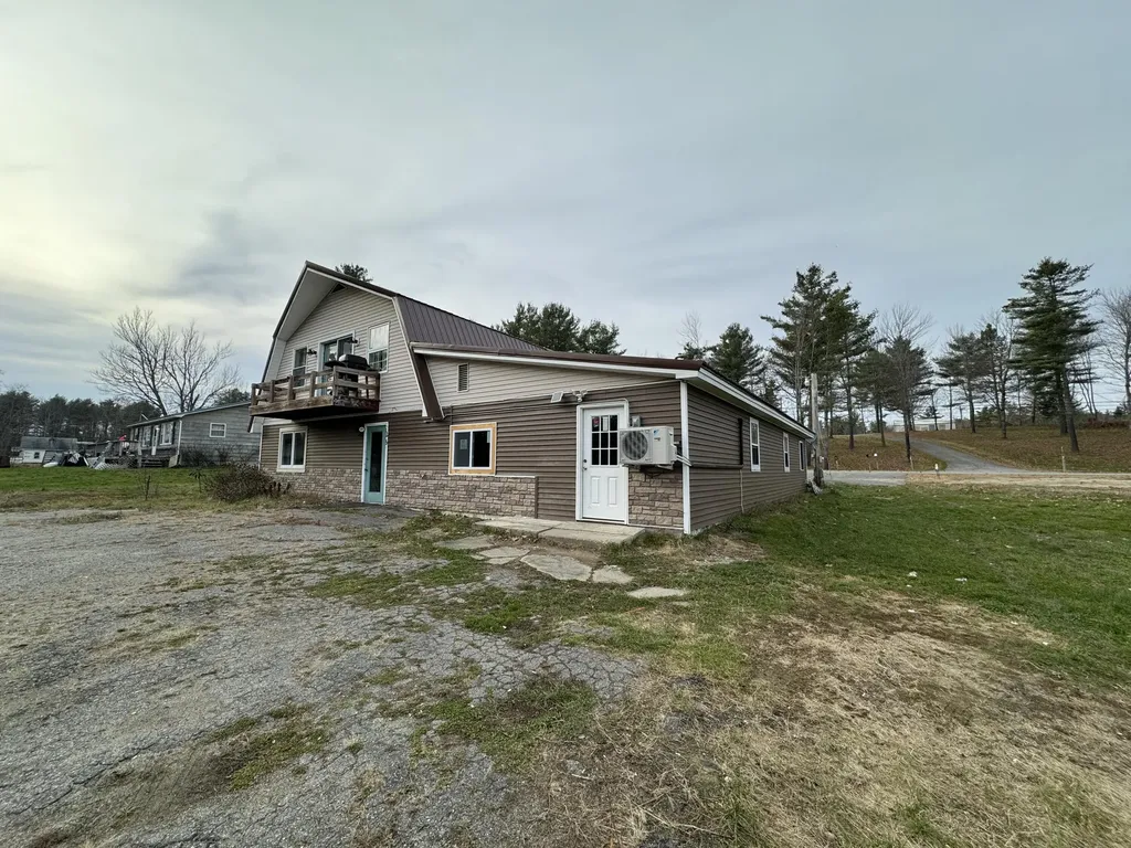 925 West Broadway Lincoln ME 04457