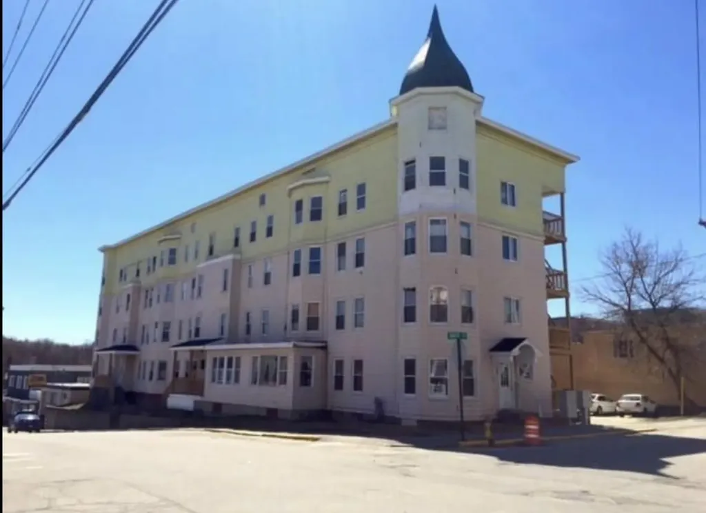 195 Bartlett Street Lewiston ME 04240