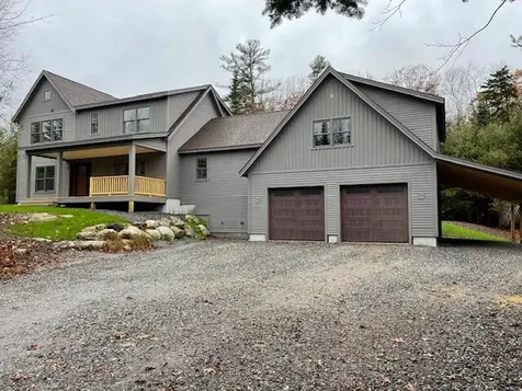4 Pender Drive Brunswick ME 04011