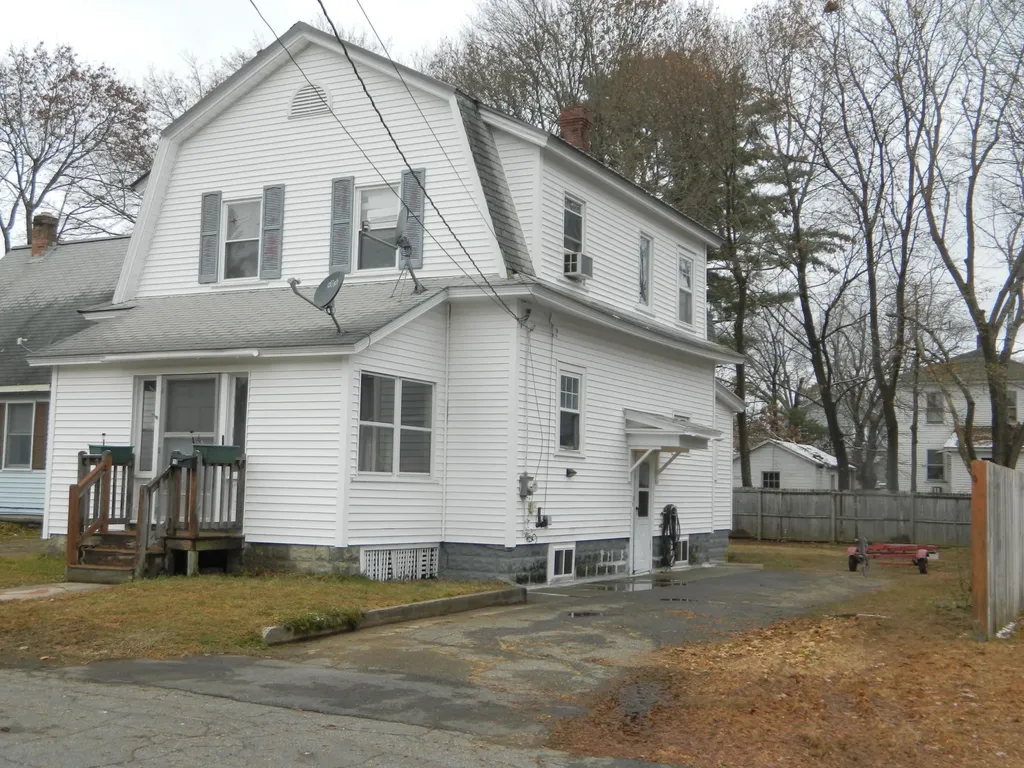 10 Kent Street Sanford ME 04073