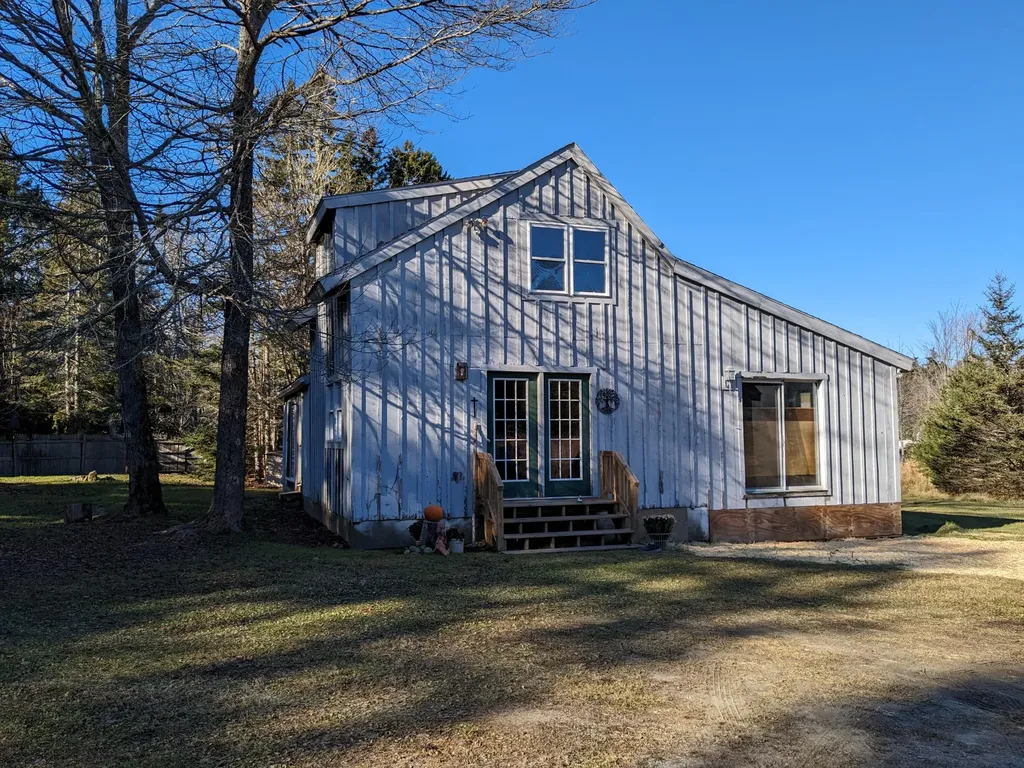 31 Cline Road Saint George ME 04859