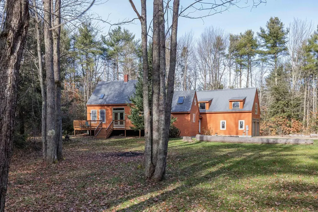 40 Macchipkay Road Arundel ME 04046