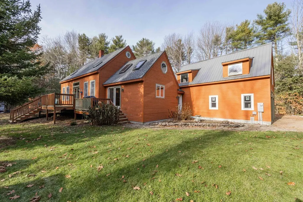40 Macchipkay Road Arundel ME 04046