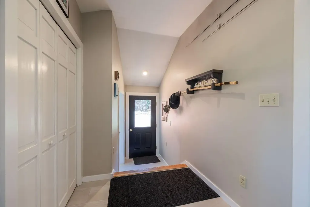 40 Macchipkay Road Arundel ME 04046
