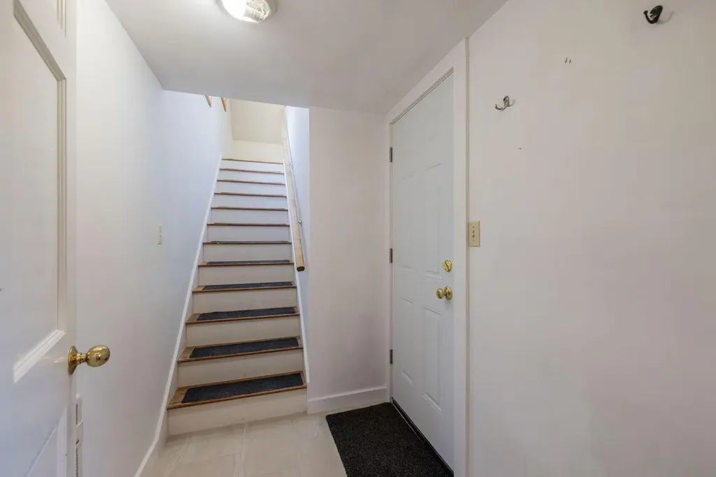 40 Macchipkay Road Arundel ME 04046