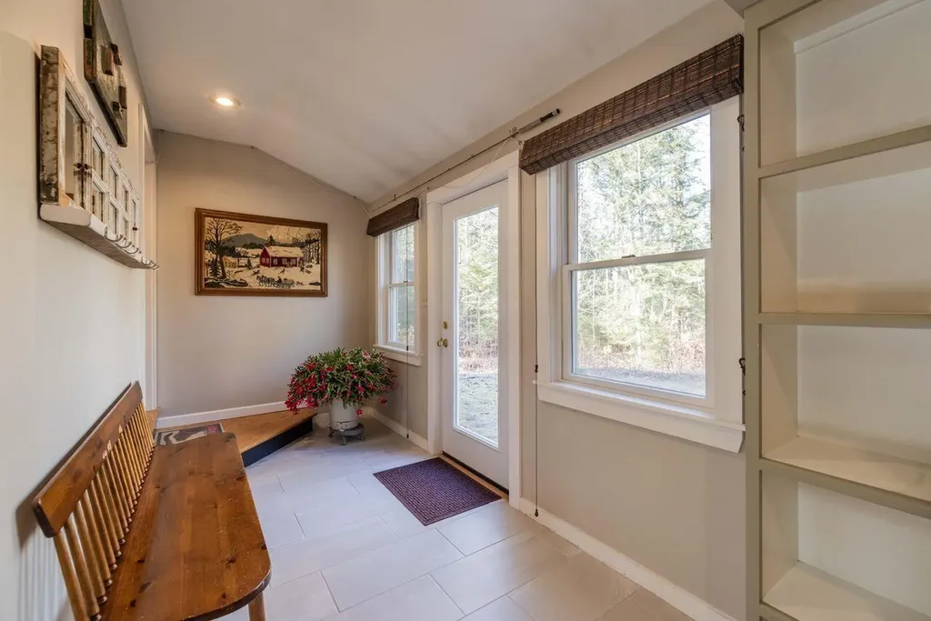 40 Macchipkay Road Arundel ME 04046