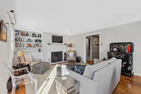 47 Maine Street Kennebunkport ME 04046