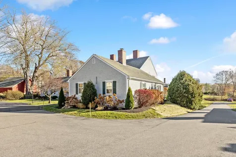 47 Maine Street Kennebunkport ME 04046