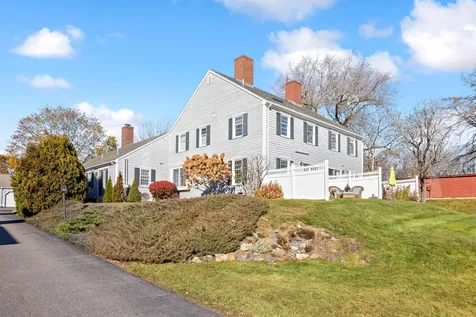 47 Maine Street Kennebunkport ME 04046