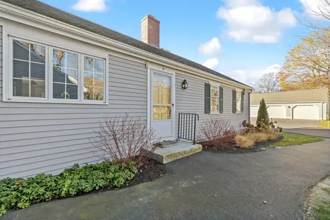 47 Maine Street Kennebunkport ME 04046