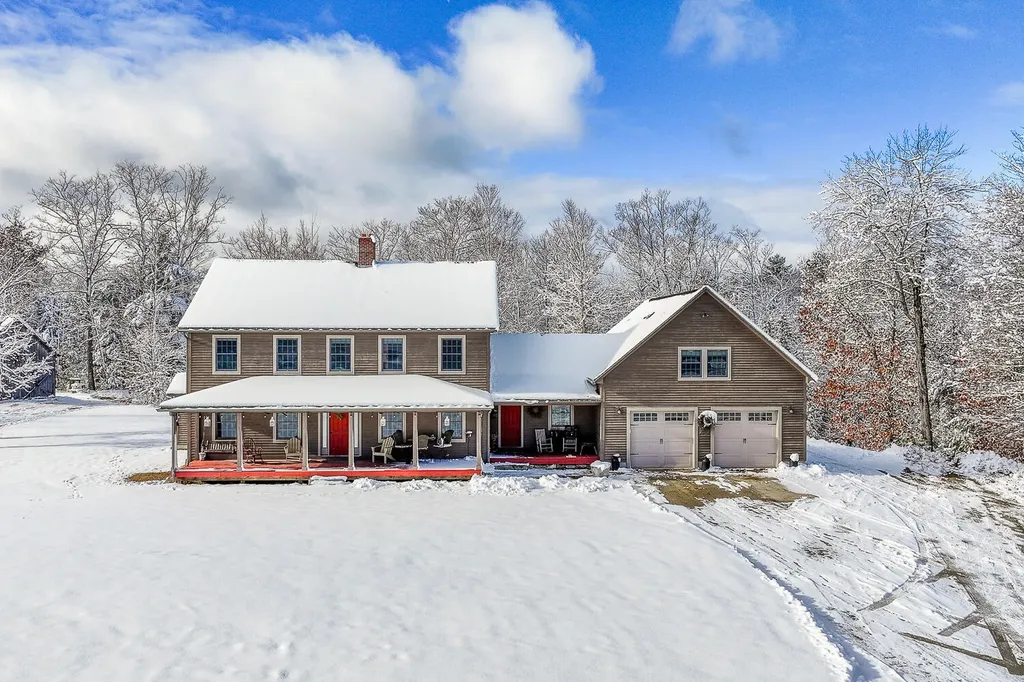 108 West Road West Gardiner ME 04345