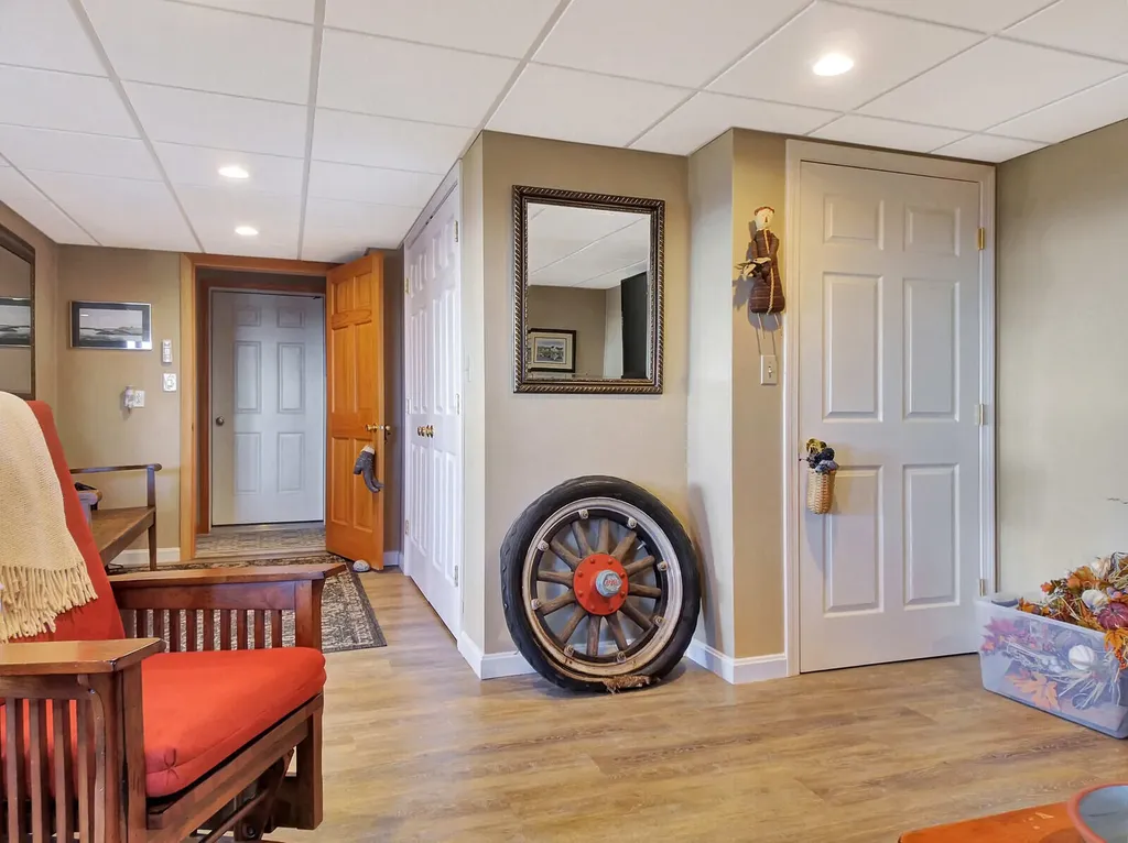 15 Sunrise Lane Readfield ME 04355