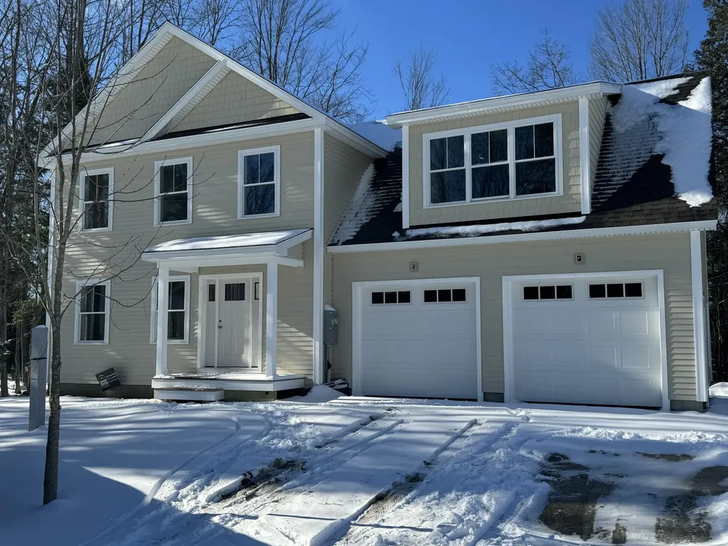 98 Forest Glen Lane Topsham ME 04086