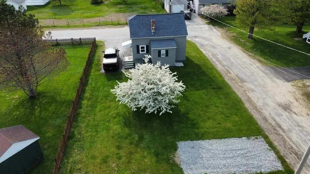 38 Morse Avenue Lewiston ME 04240
