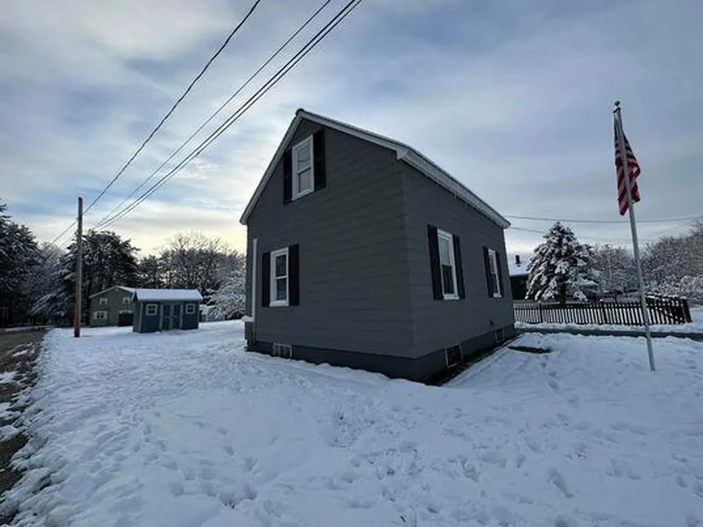 38 Morse Avenue Lewiston ME 04240