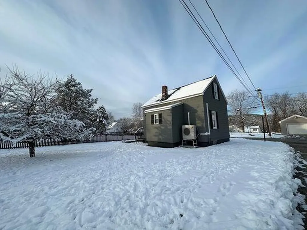 38 Morse Avenue Lewiston ME 04240