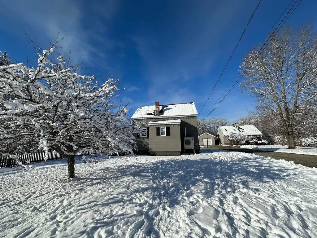 38 Morse Avenue Lewiston ME 04240