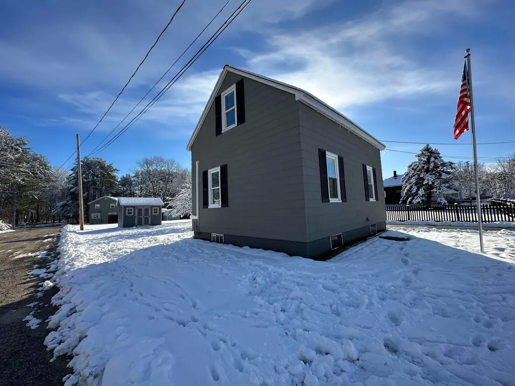 38 Morse Avenue Lewiston ME 04240