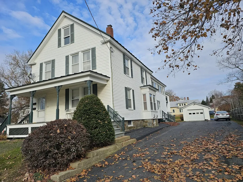 25 Sanger Avenue Waterville ME 04901