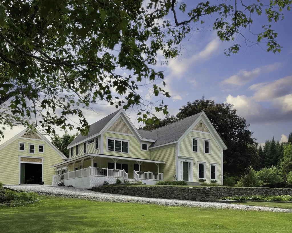 83 Chicopee Road Standish ME 04084