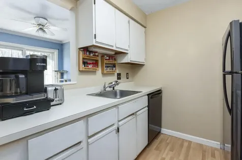 B-19 Somerset Condos Freeport ME 04032