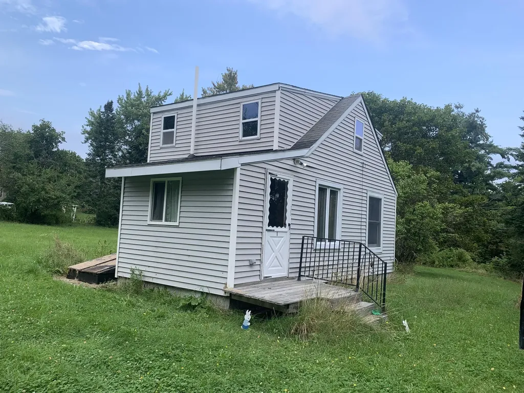 1 Straw Road Gorham ME 04038