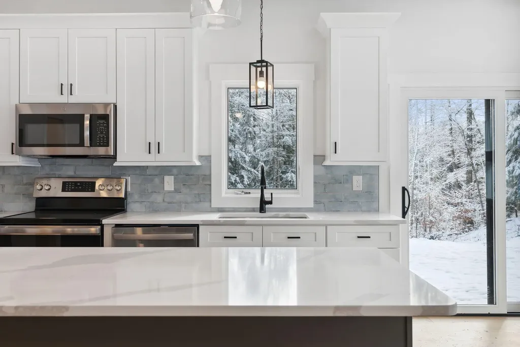 28 Jasper Drive Brunswick ME 04011