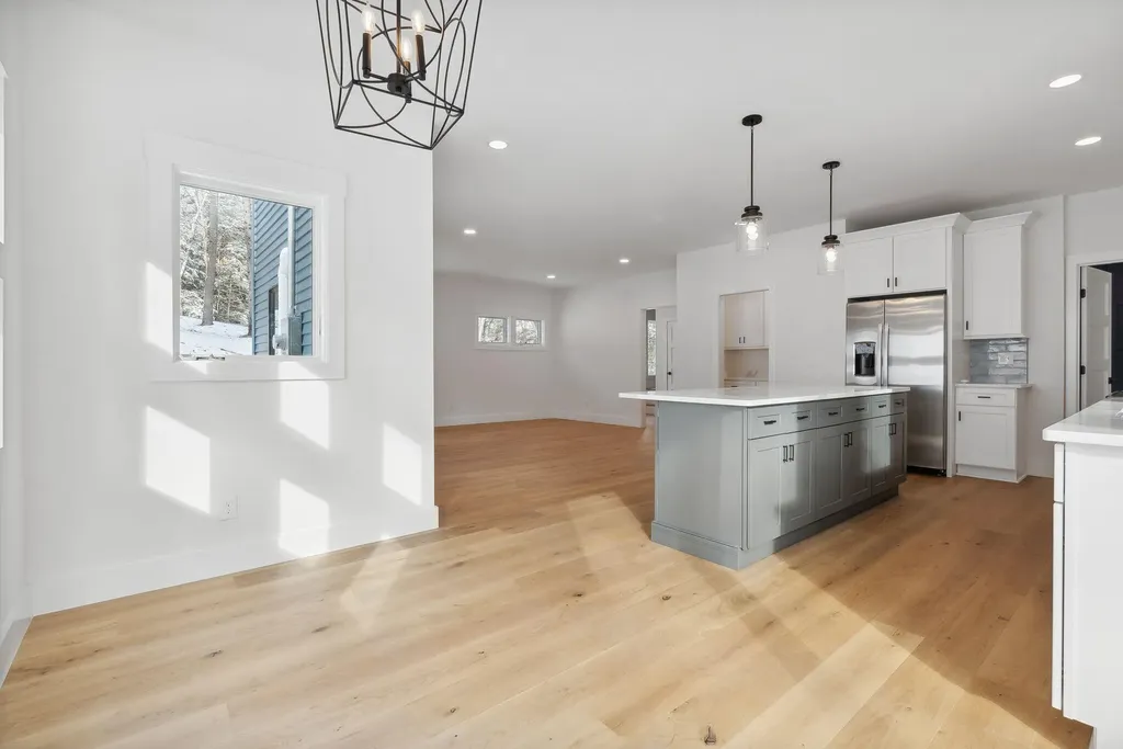 28 Jasper Drive Brunswick ME 04011