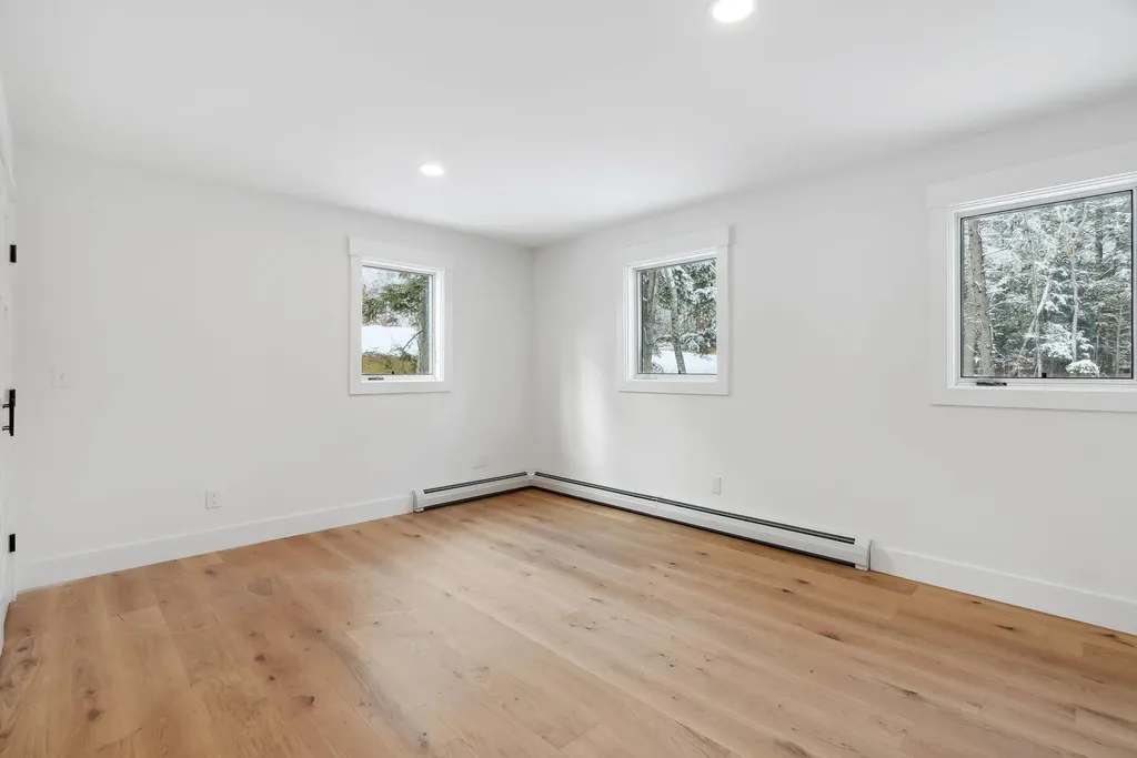 28 Jasper Drive Brunswick ME 04011
