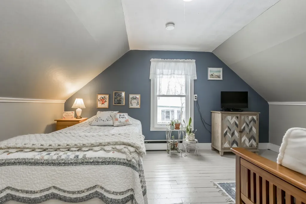 75 Two Rod Road Scarborough ME 04074
