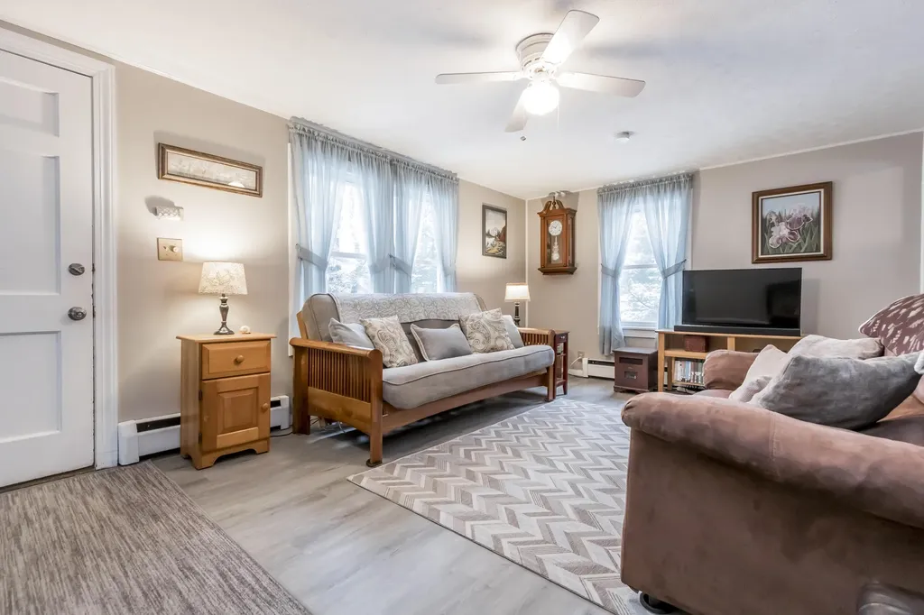 75 Two Rod Road Scarborough ME 04074