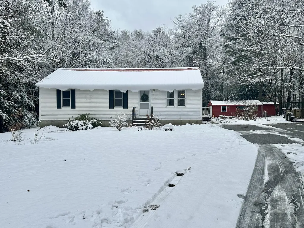25 Maple Ridge Road Gorham ME 04038